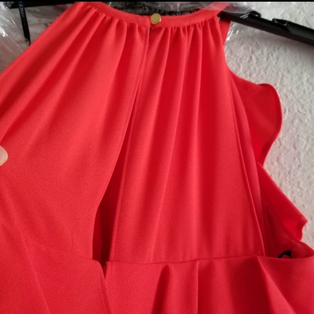 Vince Camuto Ruffled Halter Neck Wide Leg Red Jumpsuit Size 4 - Picture 6 of 9